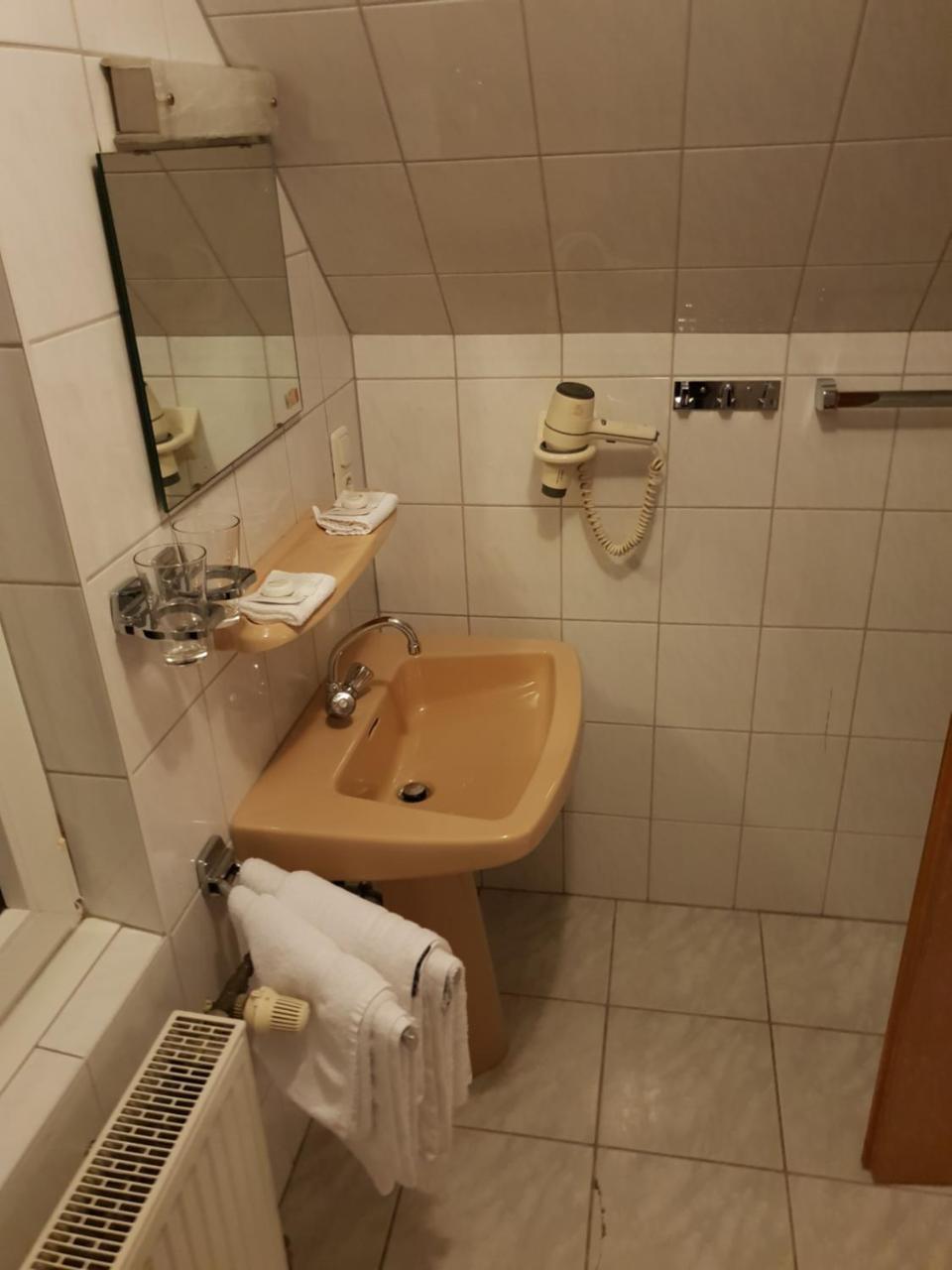 Altdeutsche Bierstuben Hotel Schwelm Exterior foto